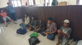 5 Jukir Liar dan Pemalak di Amplas Diamankan ke Polsek Patumbak (foto: istimewa)