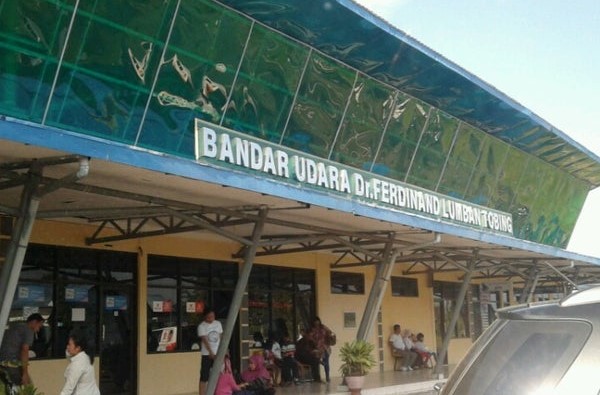 Bandara Ferdinand Lumbantobing, Tapanuli Tengah