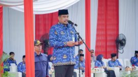 Wali Kota Medan Bobby Nasution menjadi Pembina Apel Kick Off Data dan Peta Lingkungan Bersama Kepling Jadi Mudah (Tangan Berkah) di Stadion Teladan Medan, Jumat (17/11/2923).