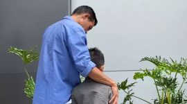 AL (8) bocah yang terpotong alat kelaminnya saat sunatan massal bersama pihak keluarga