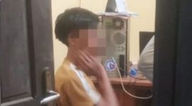 IK saat melapor ke Propam Polres Bulukumba (instagram @harianhaluancom)