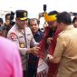 Kapolda Sumut saat menyambut Pangdam I/BB Mayjen Rio Firdianto di Bandara Kualanamu, Kabupaten Deliserdang, Selasa (3/12/2024). ?(Foto: Dokumentasi Polda Sumut)