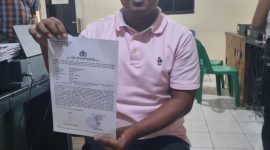 Ain saat membuat laporan di Mapolsek Medan Baru, Jumat (20/12/2024). (Foto: Diva Suwanda)