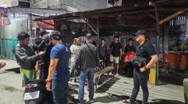 Tim 2 Satgas Tindak Operasi Pekat Toba 2025 yang terdiri dari gabungan tiga personel Ditreskrimum dan 5 personel Sabhara Polda Sumut kembali bergerak melakukan patroli malam hari menyisir sejumlah titik rawan kejahatan di wilayah hukum Polrestabes Medan, mulai 19 hingga 20 Mei 2025. (Foto: Diva Suwanda)