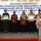 Kepala Perwakilan BKKBN Sumut Dr Fatmawati, ST, M Eng, Wakil Gubernur Sumut H Surya, B Sc, Bupati Labuhanbatu dr Hj Maya Hasmita, Sp OG, MKM, serta unsur Forkopimda dan OPD-KB se-Kabupaten Labuhanbatu pada peringatan Harganas 32 di Labuhanbatu. (Foto: Diva Suwanda)