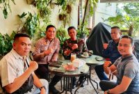 Dalam rangka meningkatkan sinergitas TNI, Polri dan insan pers, jajaran Pos TNI AL (Posal) Bedagai bareng bersama kepolisian dan wartawan, di Sei Rampah Jumat (26/9/2025). (Foto: Ist)