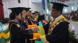 Universitas Negeri Medan (Unimed) mewisuda sebanyak 2.133 wisudawan pada Wisuda Periode Agustus 2026 yang berlangsung selama empat hari, mulai 26 hingga 29 Agustus 2026 di Gedung Auditorium Unimed, Medan.