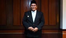 Menteri Kependudukan dan Pembangunan Keluarga/Kepala BKKBN, Dr. H. Wihaji, S.Ag., M.Pd., melantik Ari Armawan, S.Kom. sebagai Sekretaris Perwakilan BKKBN Provinsi Sumatera Utara.